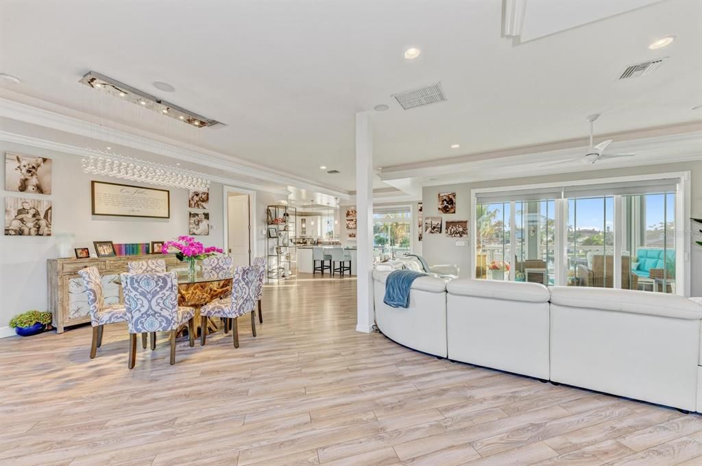 Dining room, Interior, Living room, Recessed Lighting, Wood Texture Flooring