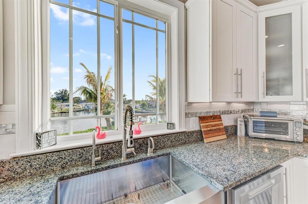 Interior, Sun Room, Water