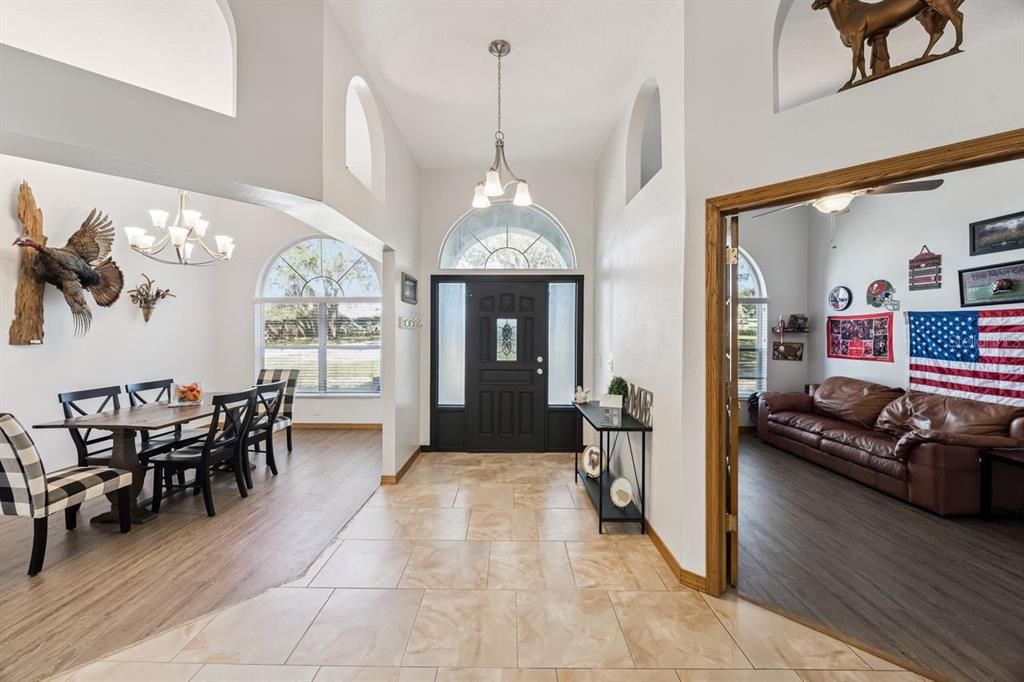 Chandelier, Dining room, Interior, Pendant Lights, Wood Texture Flooring