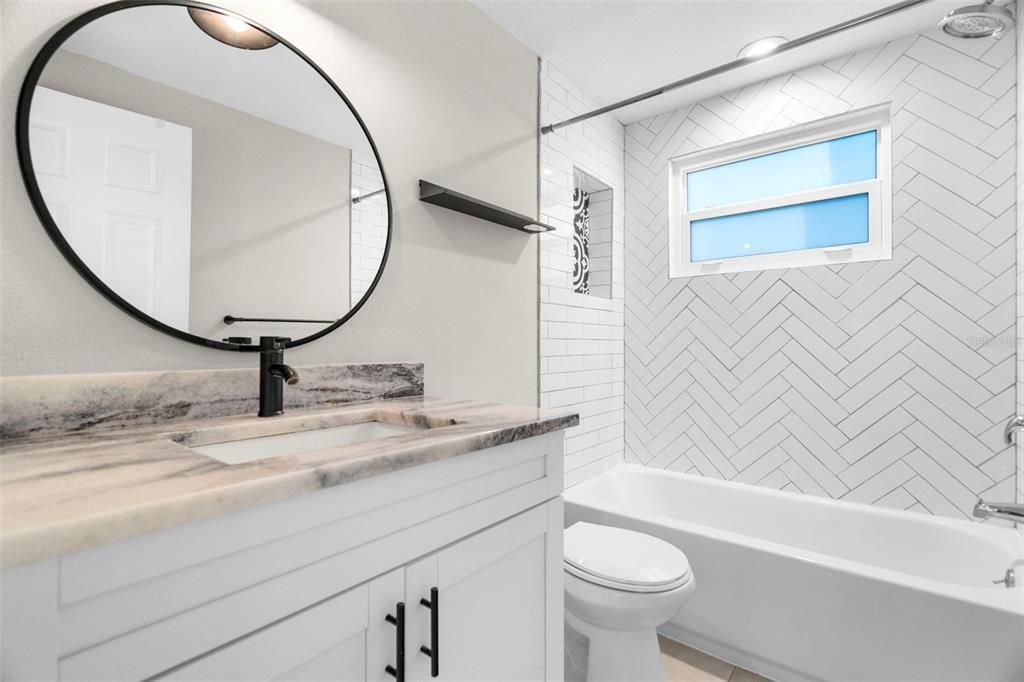 Bathroom, Interior, Recessed Lighting
