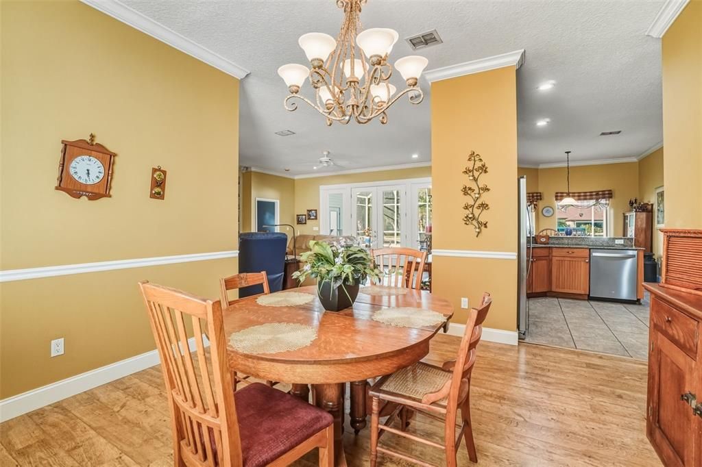 Chandelier, Dining room, Interior, Kitchen, Recessed Lighting, Wood Texture Flooring