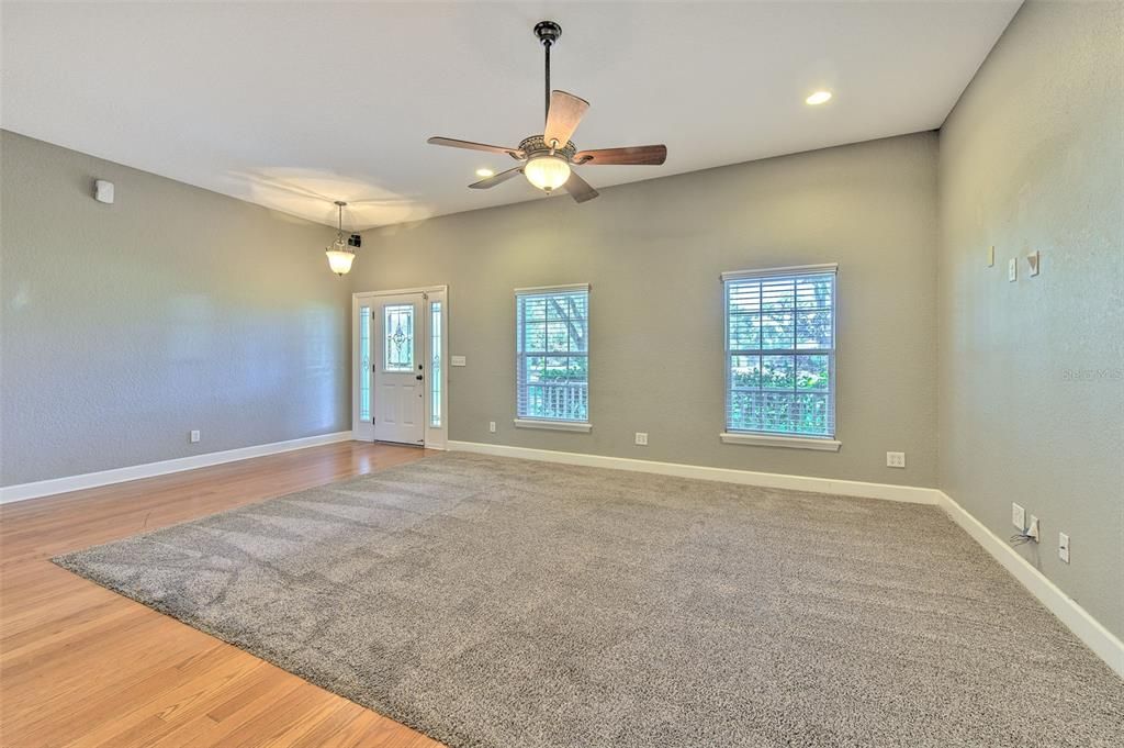 Empty room, Interior, Pendant Lights, Recessed Lighting, Wood Texture Flooring