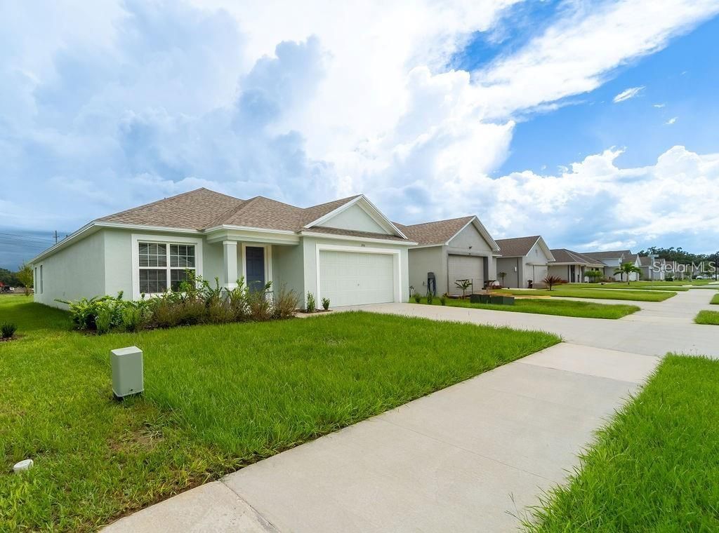 Attached, Backyard, Exterior, Facade, Ranch