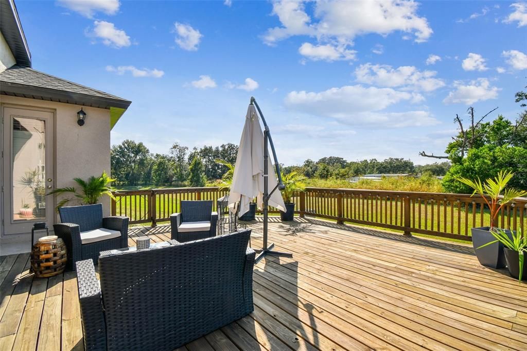 Exterior, Wood Texture Flooring