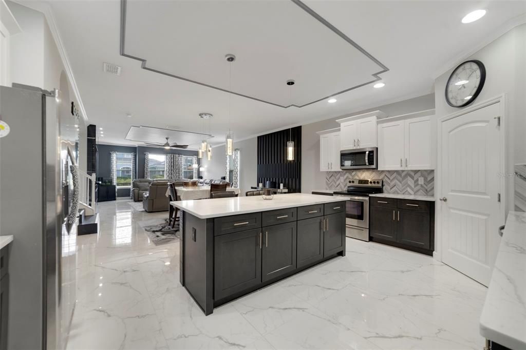 Dining room, Interior, Kitchen, Marble, Pendant Lights, Recessed Lighting, Stainless Steel Appliances