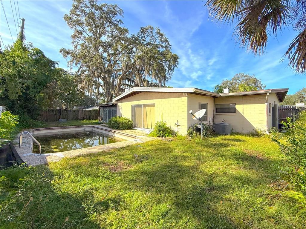 Backyard, Exterior, Pool