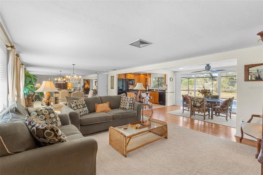 Chandelier, Dining room, Interior, Kitchen, Living room, Wood Texture Flooring