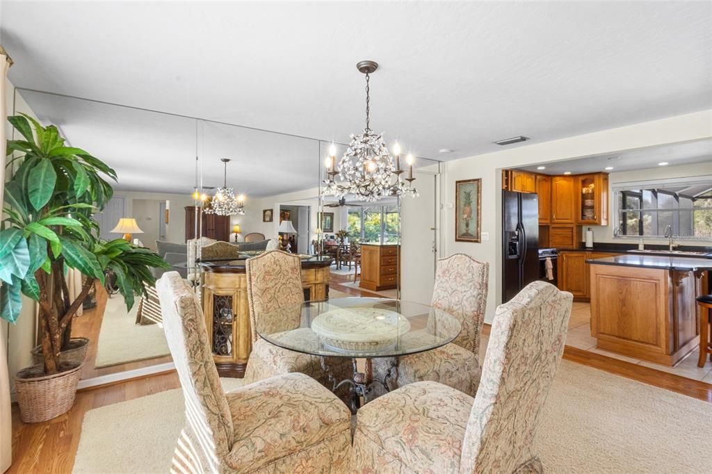 Chandelier, Dining room, Interior, Kitchen, Recessed Lighting, Wood Texture Flooring