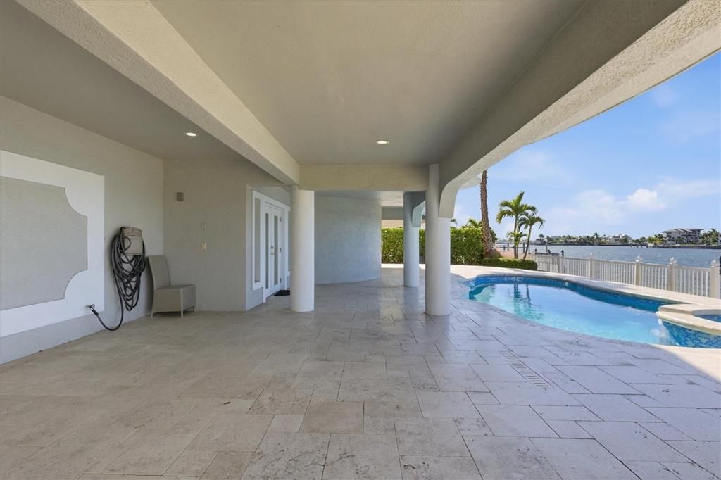 Exterior, Pool, Recessed Lighting, Water