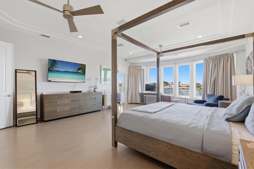 Bedroom, Interior, Recessed Lighting, Water, Wood Texture Flooring