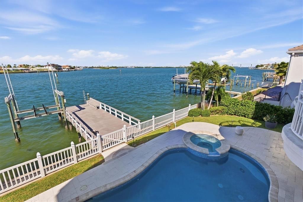 Exterior, Pool, Water