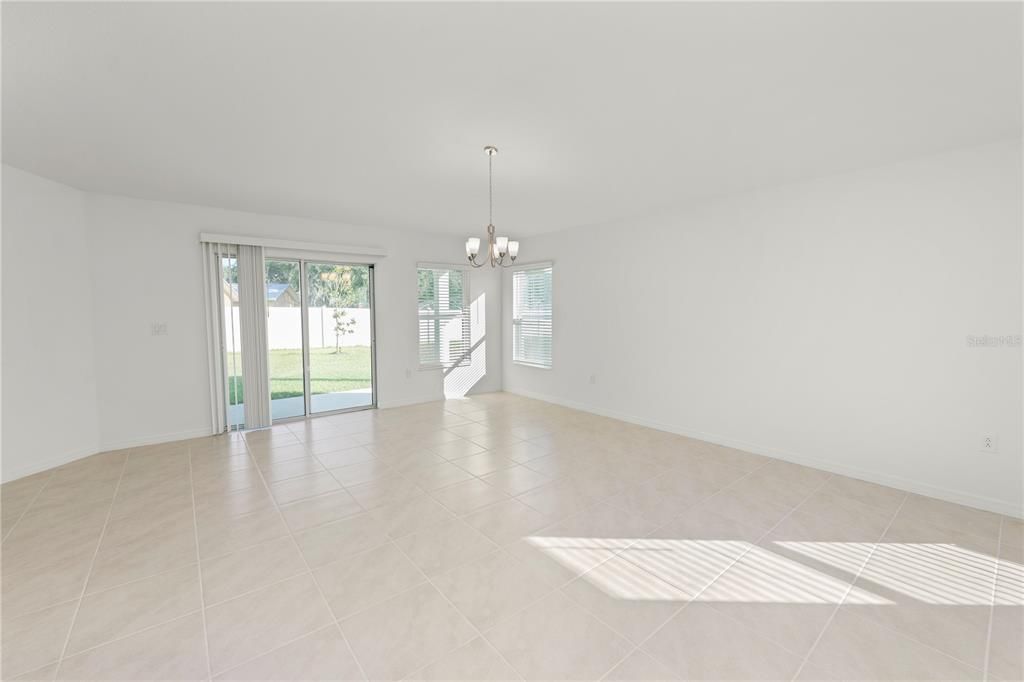 Chandelier, Empty room, Interior, Pendant Lights