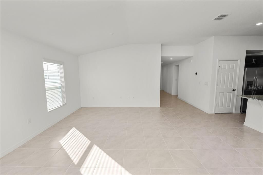 Empty room, Interior, Kitchen, Recessed Lighting