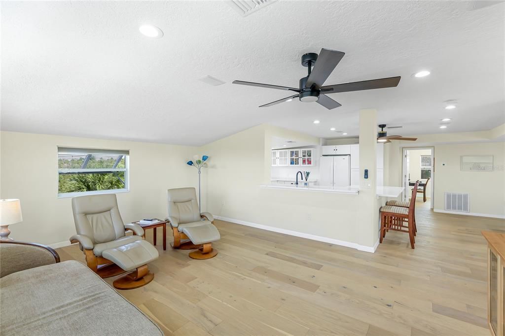 Interior, Recessed Lighting, Wood Texture Flooring