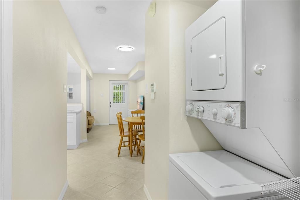 Dining room, Interior, Recessed Lighting, Utility Closets, Washer