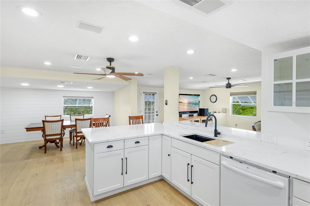 Dining room, Interior, Kitchen, Recessed Lighting, Wood Texture Flooring