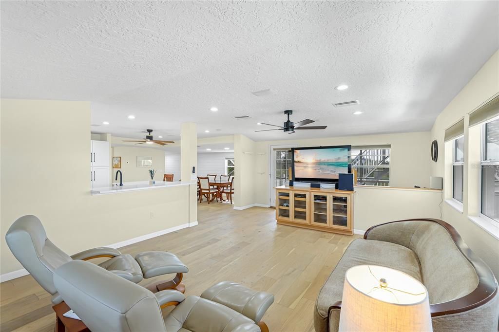 Dining room, Interior, Living room, Recessed Lighting, Wood Texture Flooring