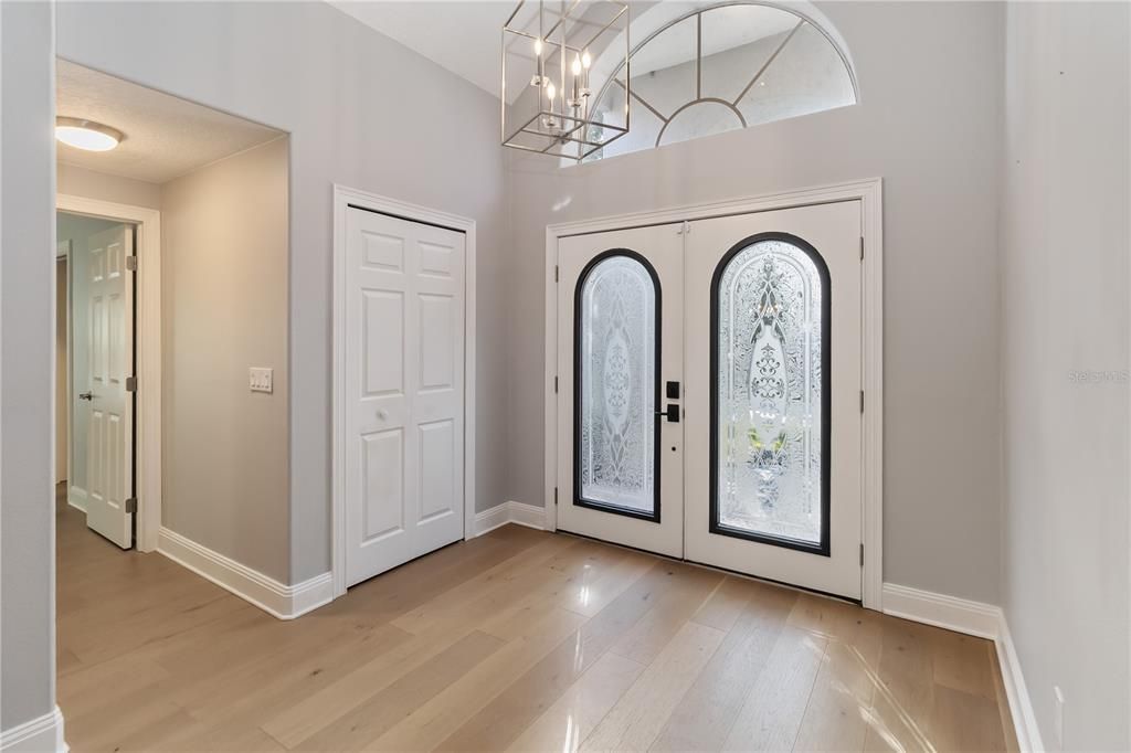 Interior, Pendant Lights, Wood Texture Flooring