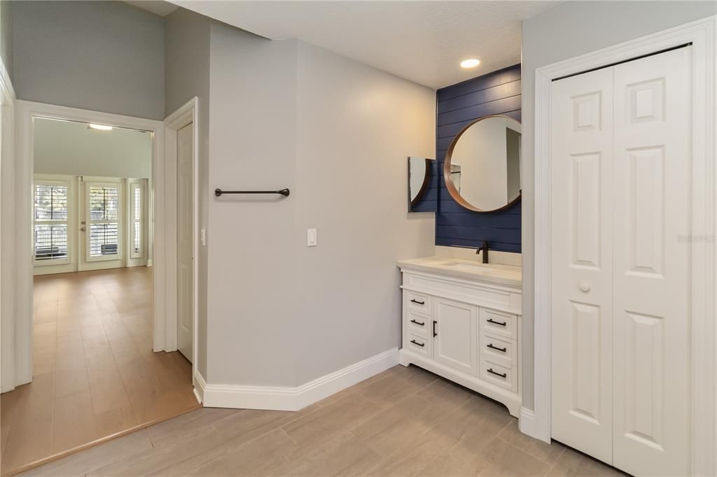 Bathroom, Interior, Recessed Lighting, Wood Texture Flooring