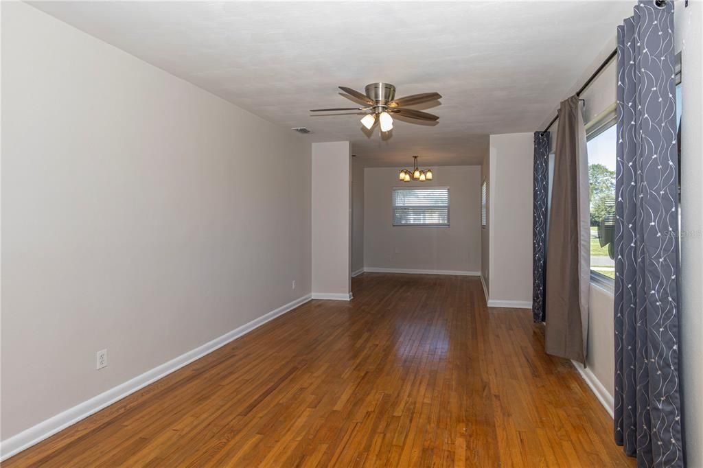 Chandelier, Empty room, Interior, Wood Texture Flooring