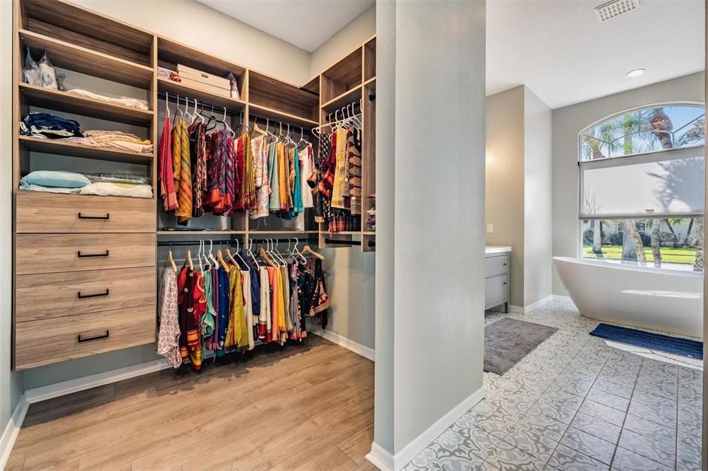 Interior, Recessed Lighting, Walk-in Closets, Wood Texture Flooring