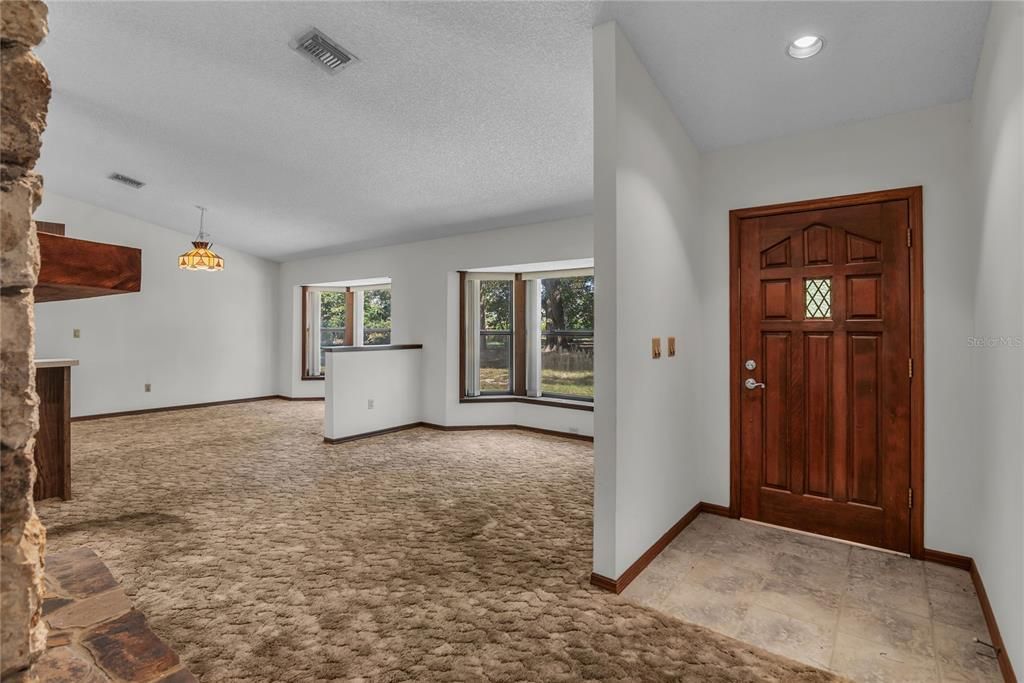Empty room, Interior, Pendant Lights, Recessed Lighting