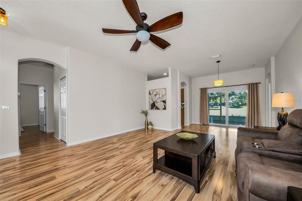 Interior, Living room, Pendant Lights, Recessed Lighting, Water, Wood Texture Flooring