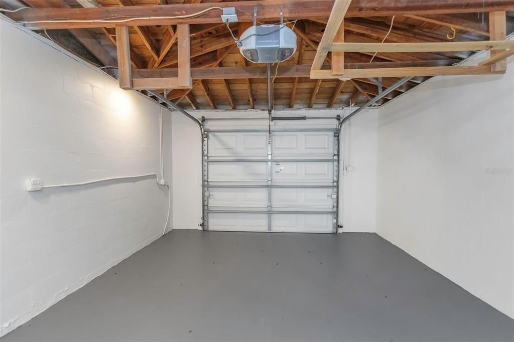 Garage, Interior, Wooden Beams, Wooden Ceilings