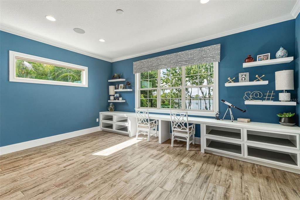 Home Office, Interior, Recessed Lighting, Wood Texture Flooring