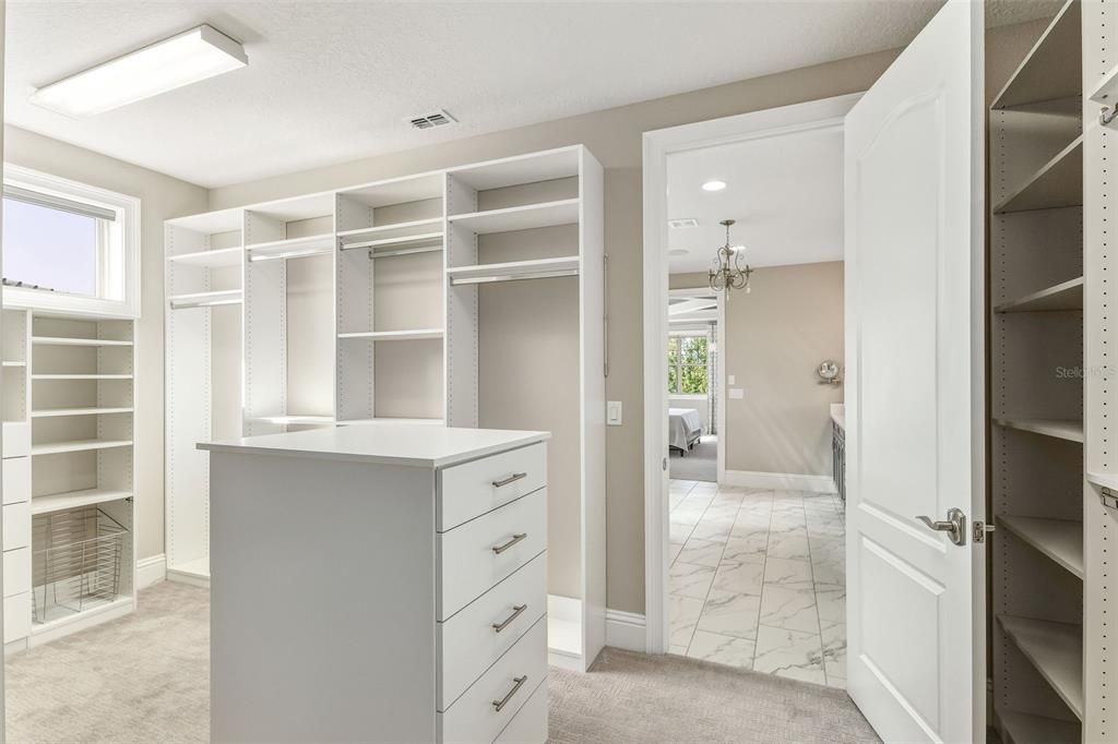 Chandelier, Interior, Marble, Recessed Lighting, Walk-in Closets
