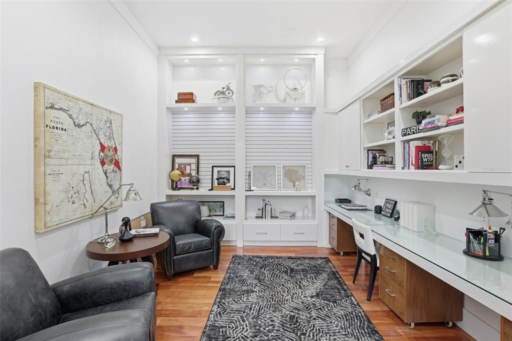 Home Office, Interior, Recessed Lighting, Wood Texture Flooring