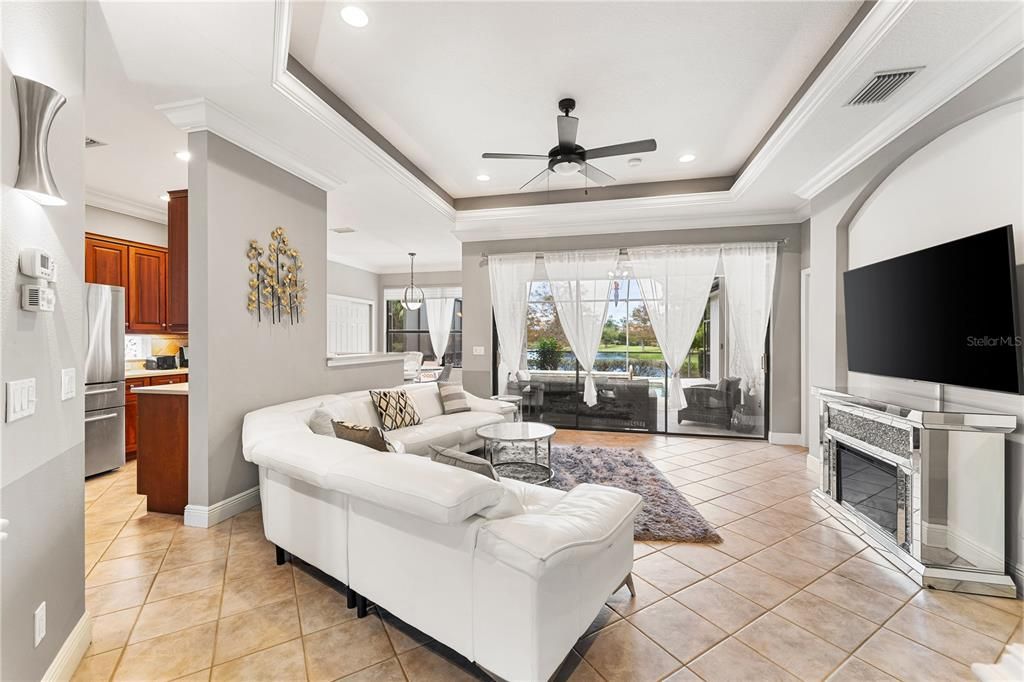 Fireplace, Interior, Living room, Pendant Lights, Recessed Lighting