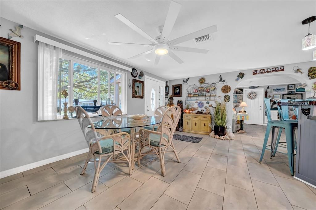 Dining room, Interior, Pendant Lights