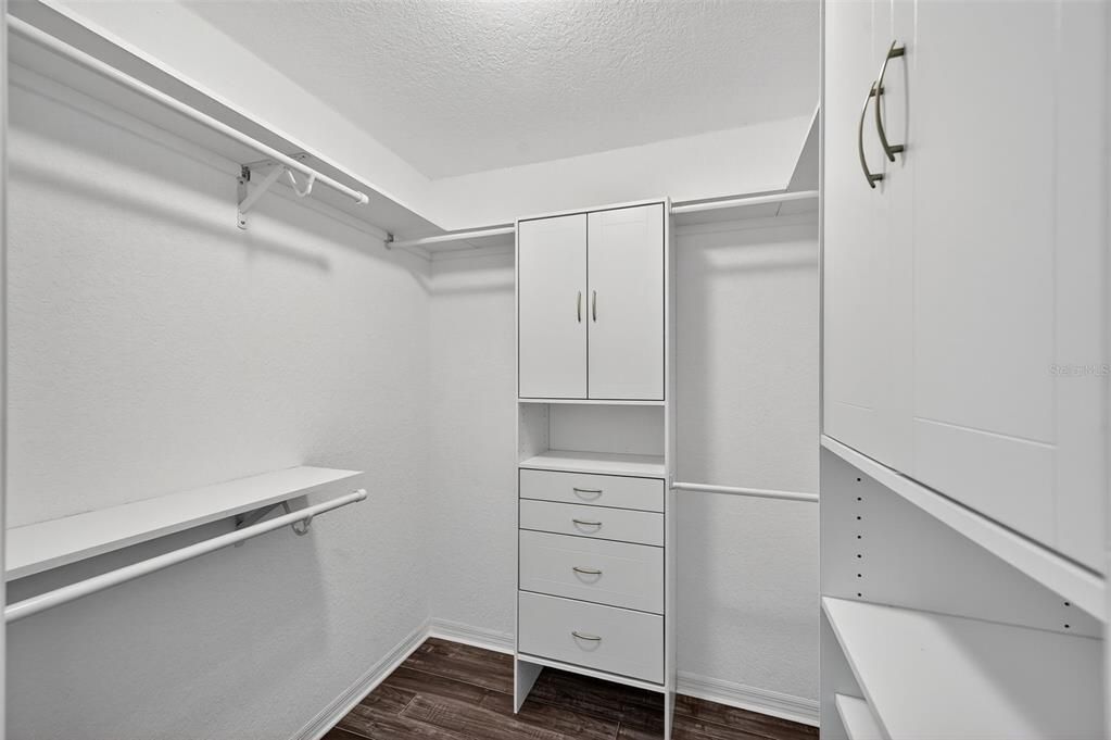 Interior, Walk-in Closets, Wood Texture Flooring