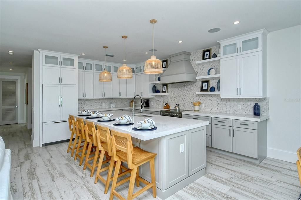 Interior, Kitchen, Pendant Lights, Recessed Lighting, Wood Texture Flooring
