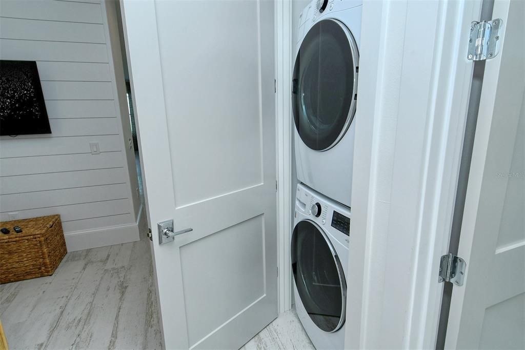 Interior, Marble, Utility Closets, Washer, Wood Texture Flooring