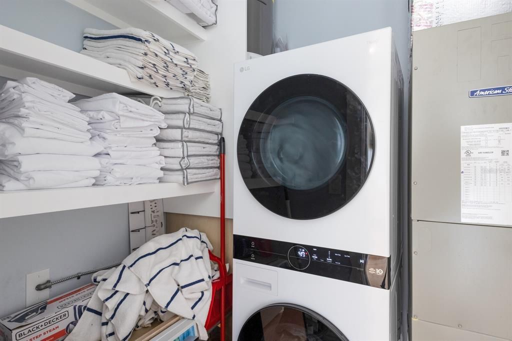 Interior, Utility Closets, Washer