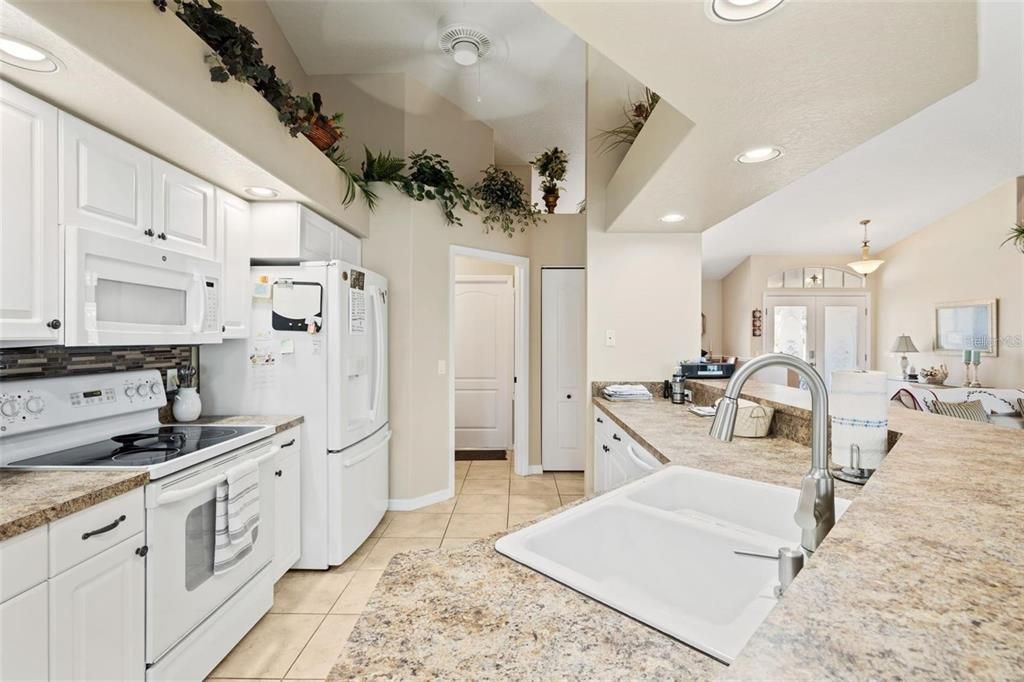 Interior, Kitchen, Pendant Lights, Recessed Lighting