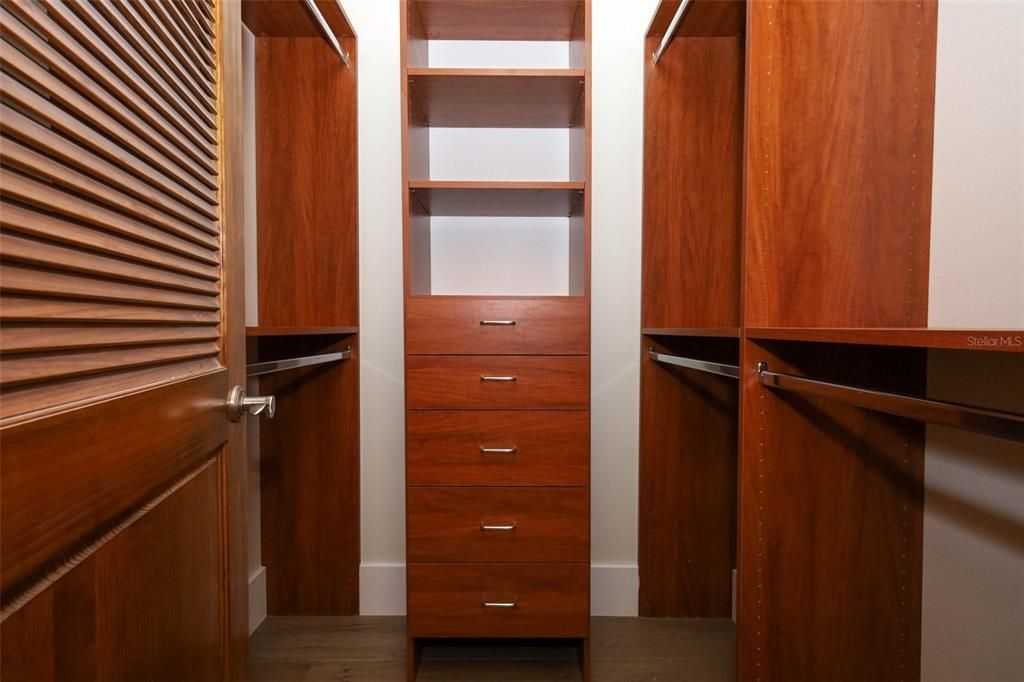 Interior, Walk-in Closets