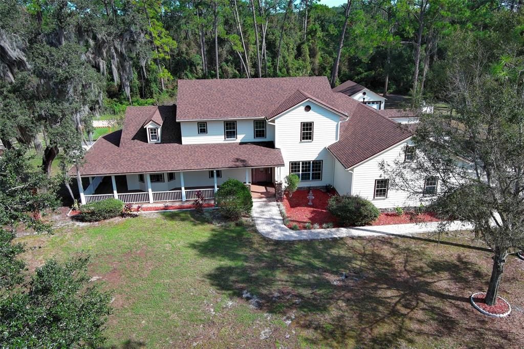 Exterior, Facade, Farmhouse
