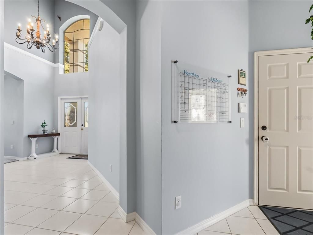 Chandelier, Interior