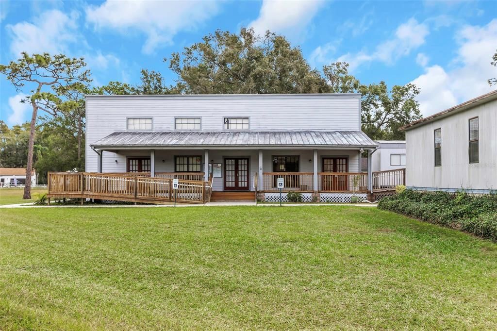 Backyard, Exterior, Facade, Farmhouse