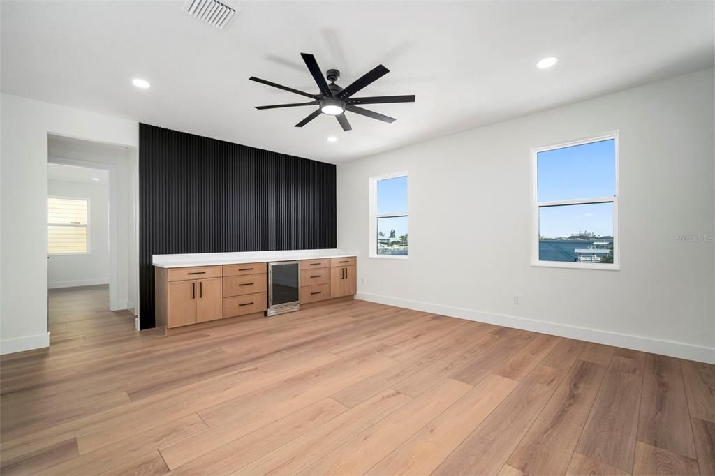 Empty room, Interior, Recessed Lighting, Wood Texture Flooring