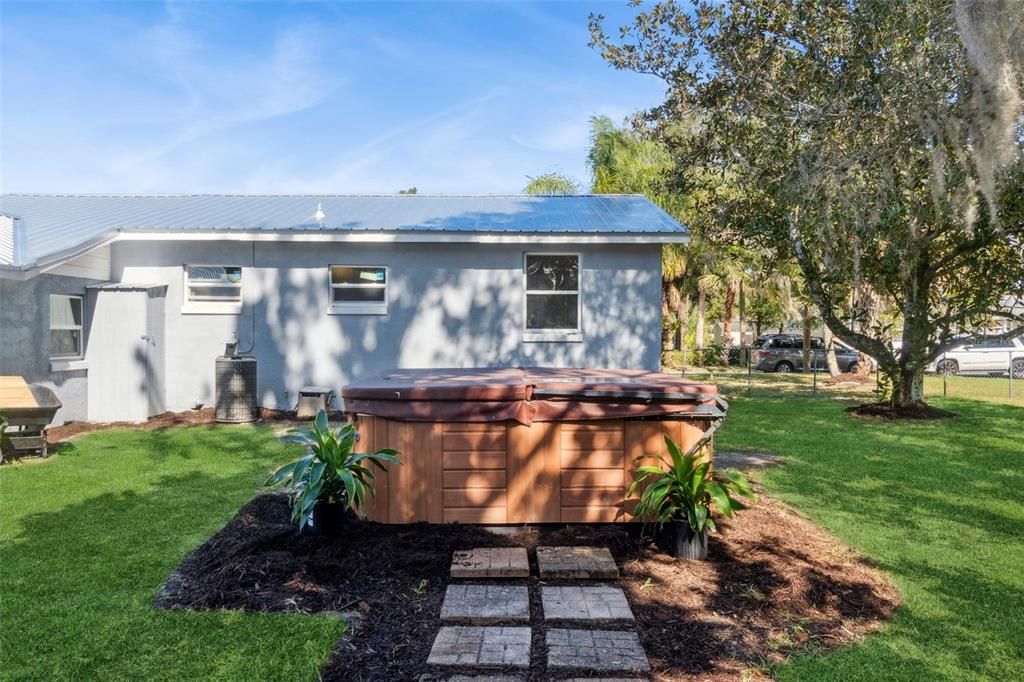Backyard, Exterior, Hot Tub