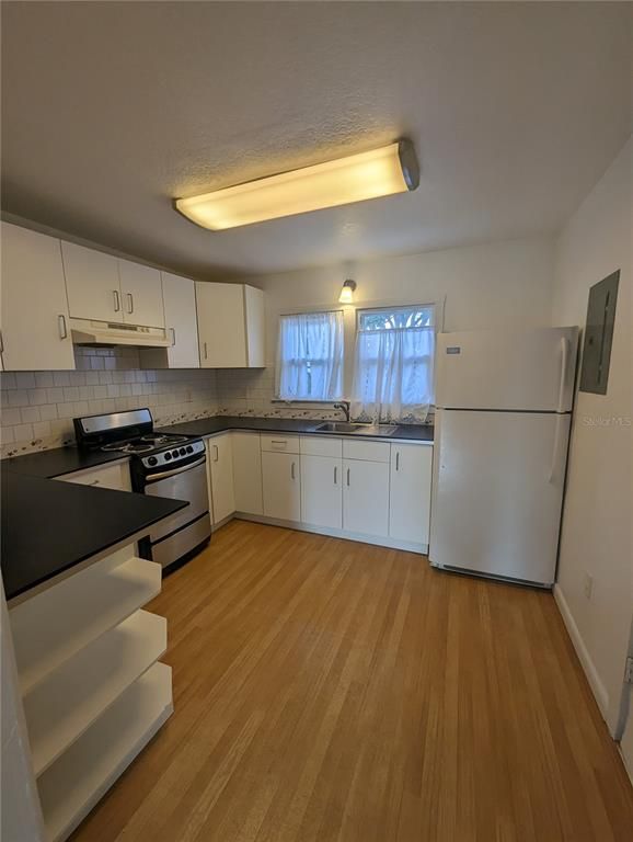 Interior, Kitchen, Wood Texture Flooring