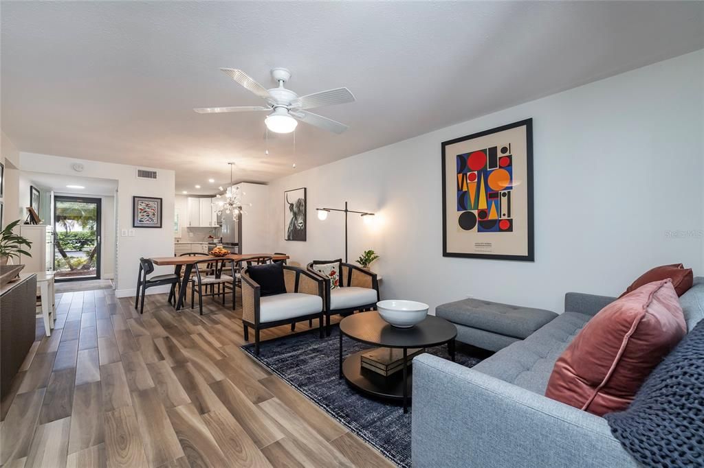 Dining room, Interior, Living room, Pendant Lights, Recessed Lighting, Wood Texture Flooring