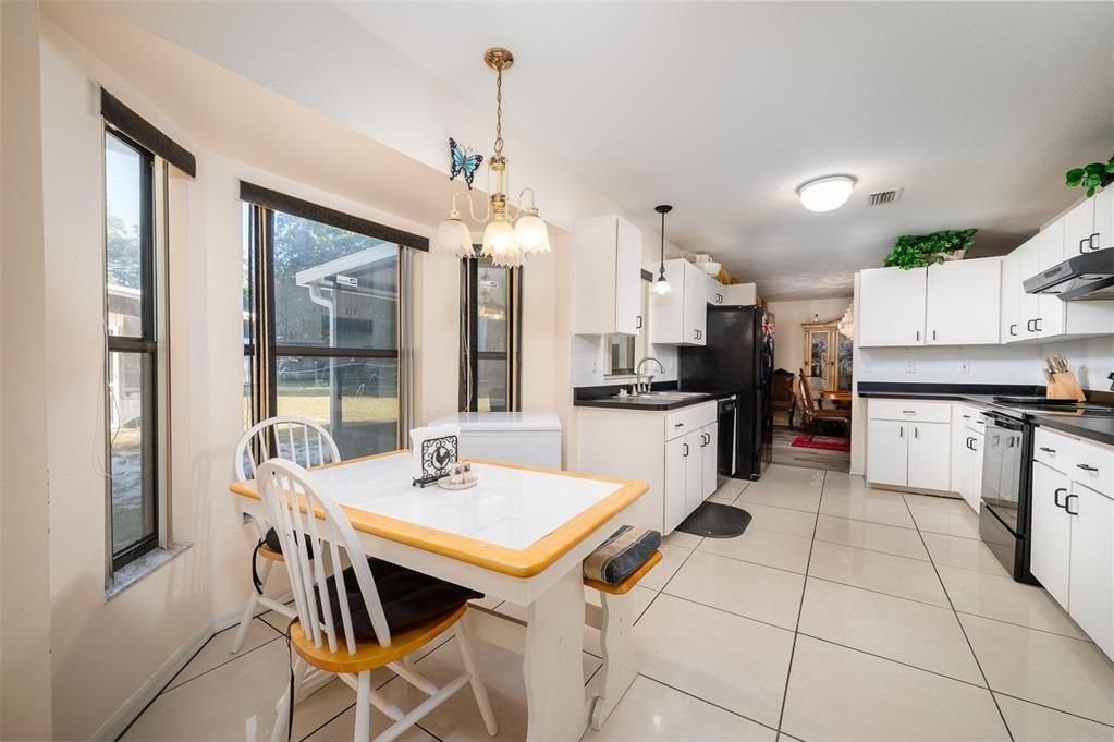 Dining room, Interior, Kitchen, Pendant Lights