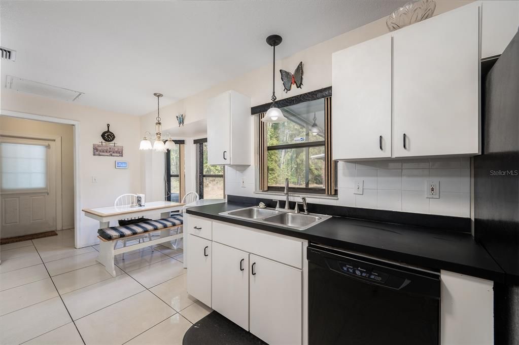 Dining room, Interior, Kitchen, Pendant Lights
