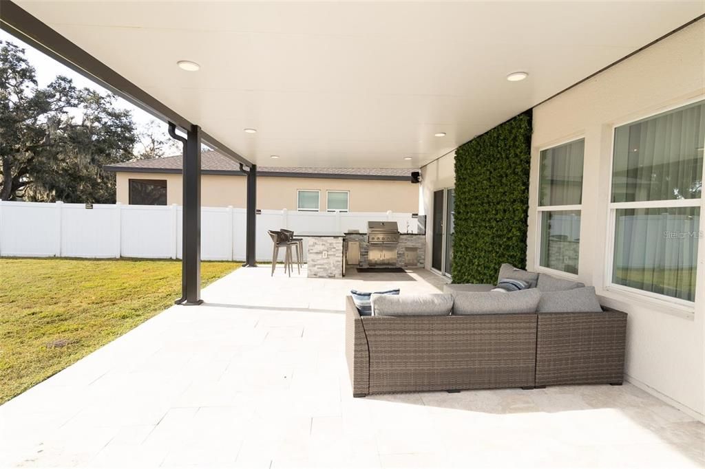 Backyard, Exterior, Outdoor Kitchen