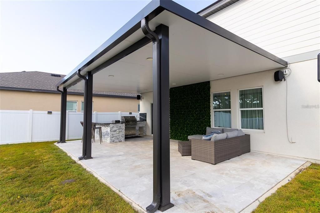 Exterior, Outdoor Kitchen